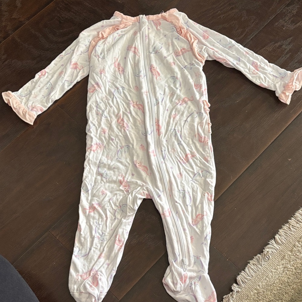Milkberry Bamboo Ruffled Footie